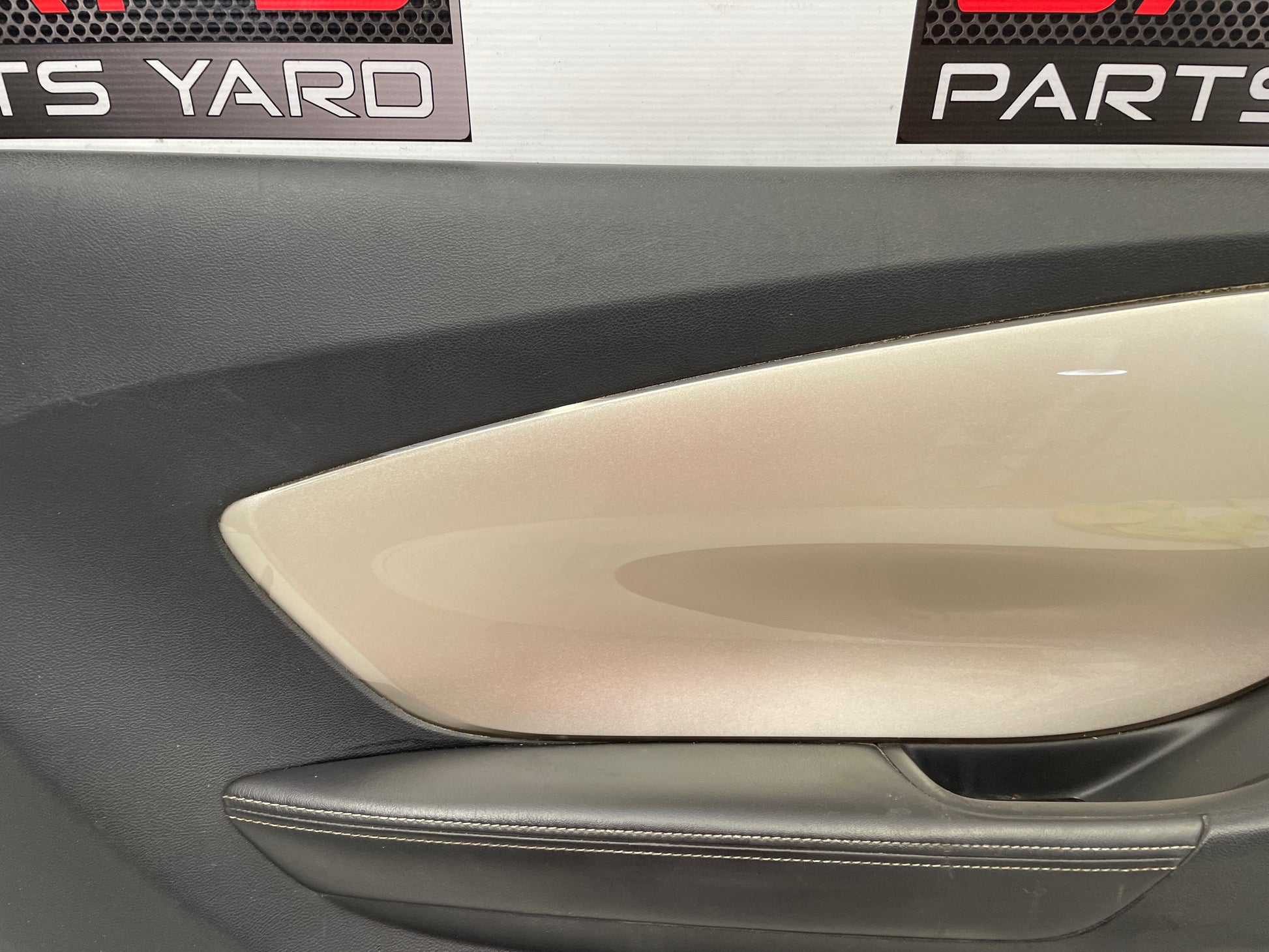 2010 Chevy Camaro SS LH Driver Door Panel OEM - Day's Parts Yard