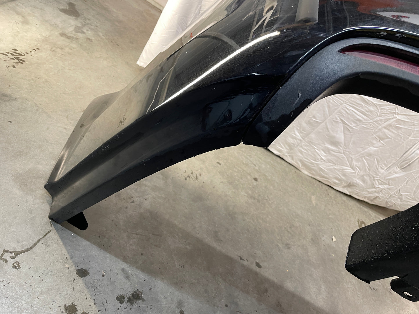 2009 Pontiac G8 GT Rear Bumper Cover w/ Valance Black OEM