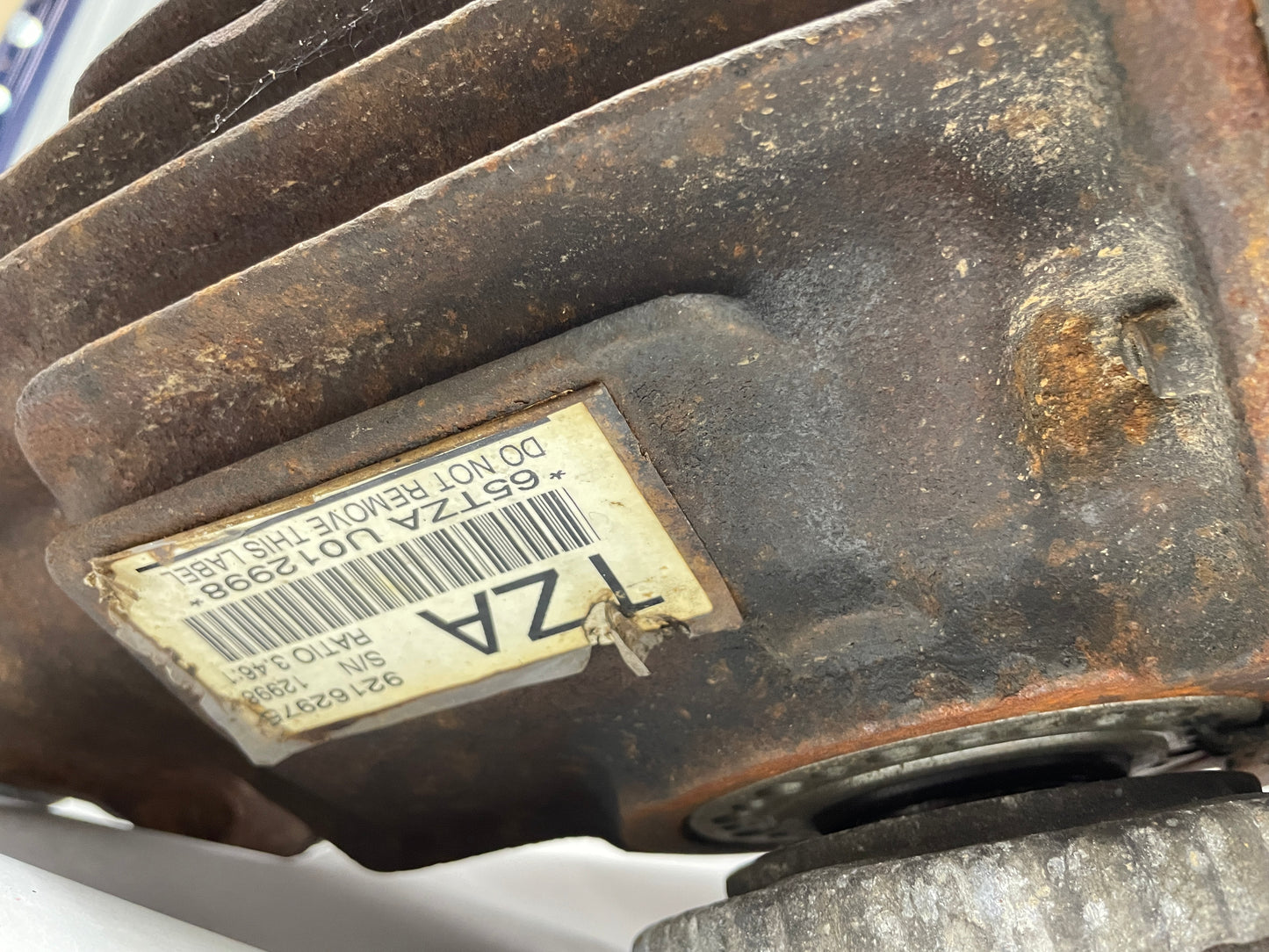 2005 Pontiac GTO Rear End Rearend Carrier Axle Differential 3.46 LSD OEM - Day's Parts Yard