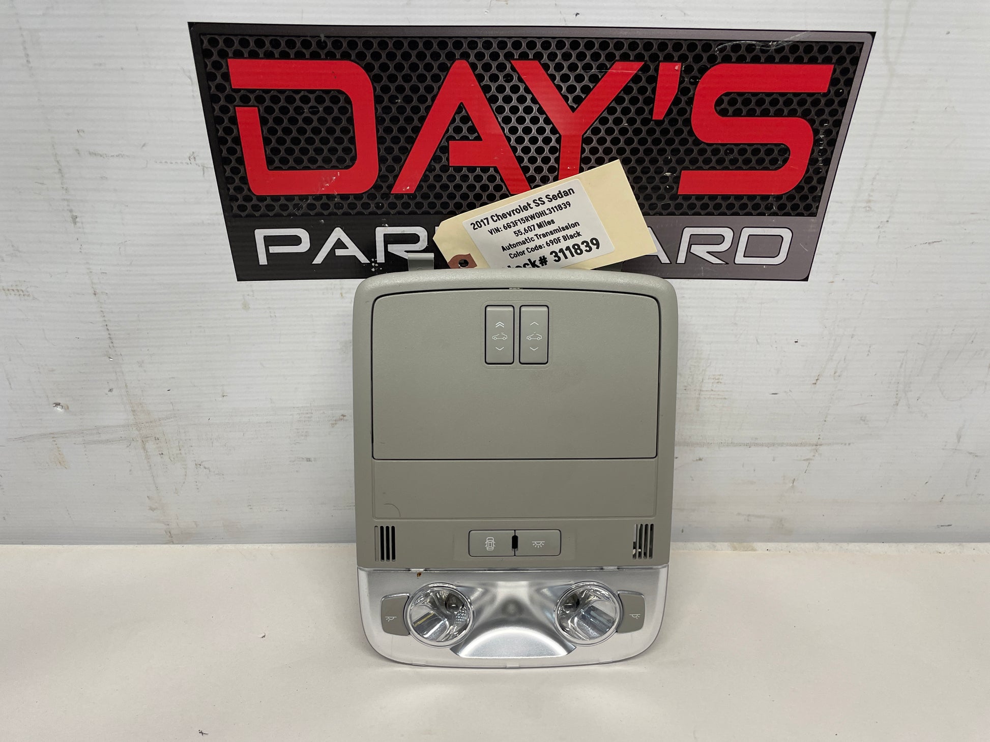 2017 Chevrolet SS Sedan Over Head Console Dome Map Light OEM - Day's Parts Yard