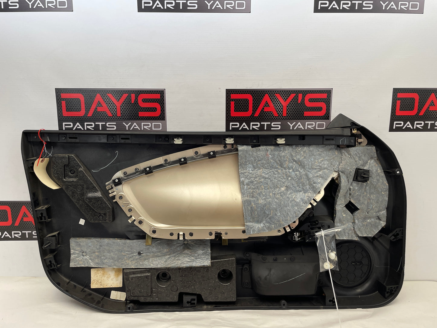 2010 Chevy Camaro SS RH Passenger Door Panel OEM - Day's Parts Yard