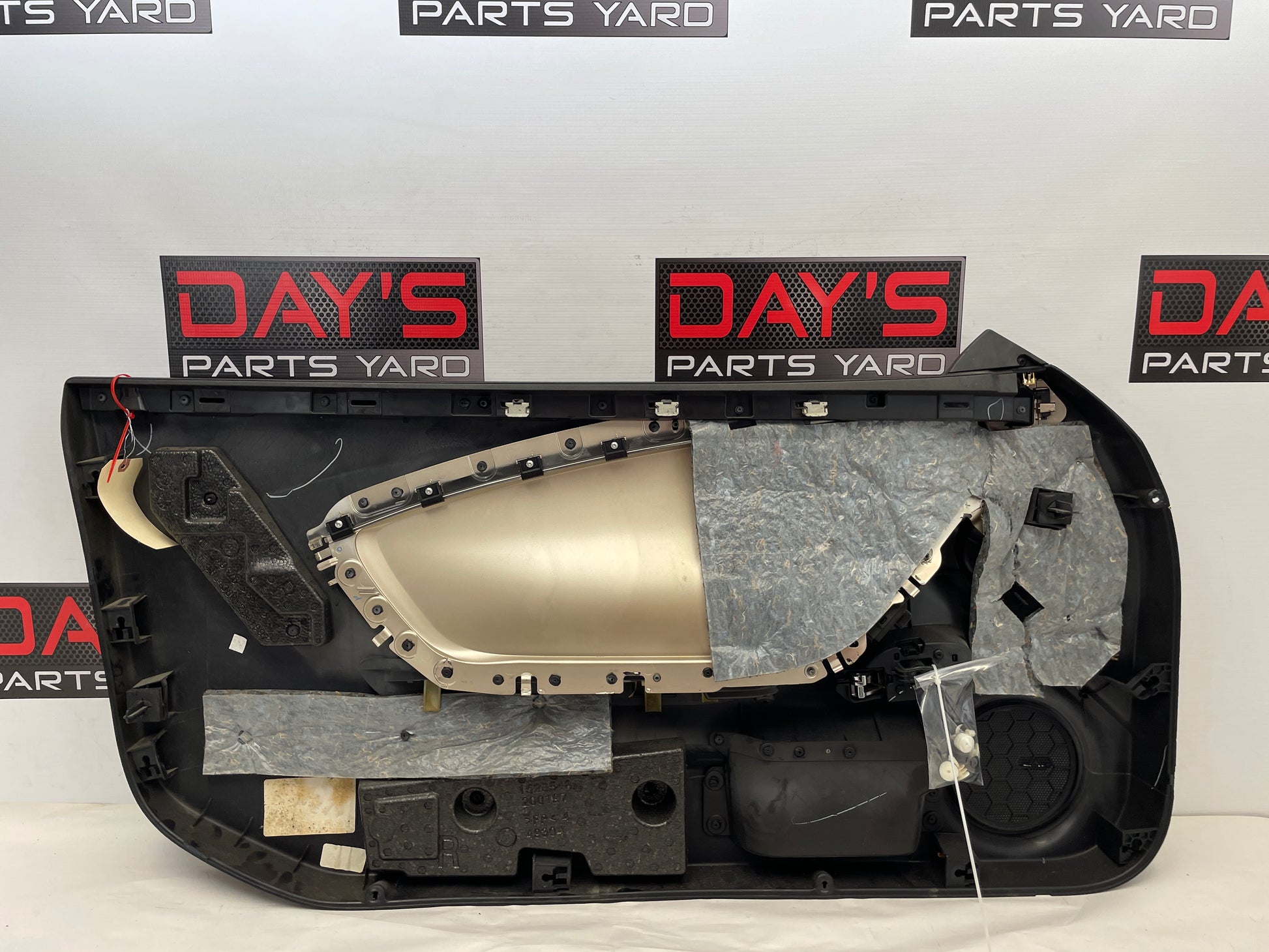 2010 Chevy Camaro SS RH Passenger Door Panel OEM - Day's Parts Yard