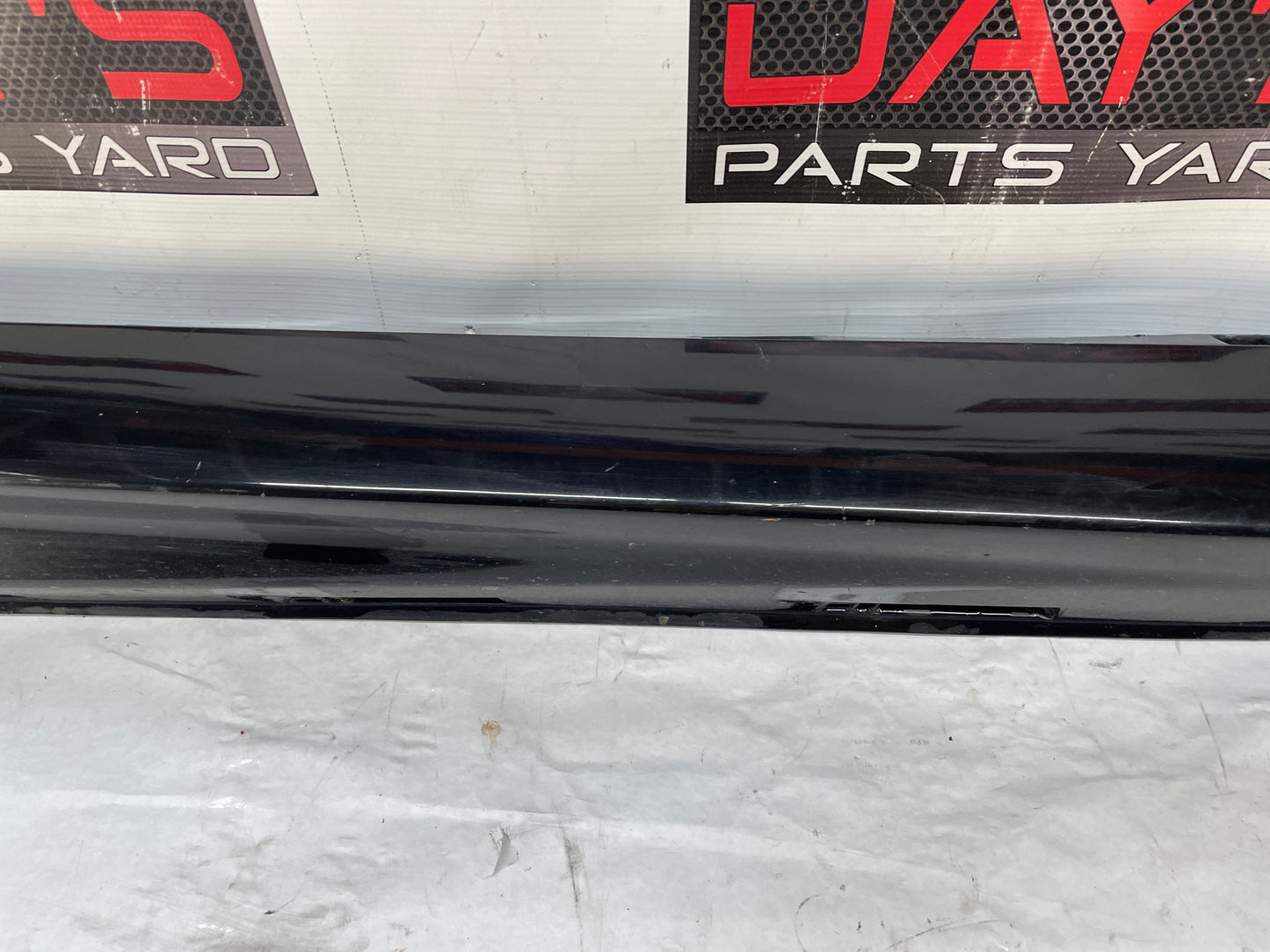 2009 Pontiac G8 GT RH Passenger Rocker Molding Side Skirt Panel Trim Black OEM