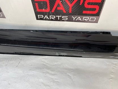 2009 Pontiac G8 GT RH Passenger Rocker Molding Side Skirt Panel Trim Black OEM