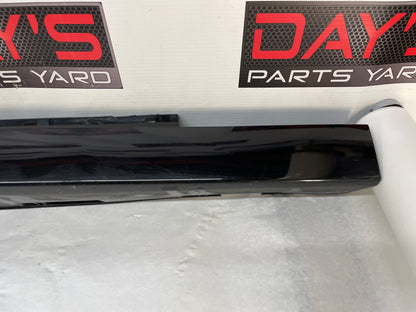 2009 Pontiac G8 GT RH Passenger Rocker Molding Side Skirt Panel Trim Black OEM