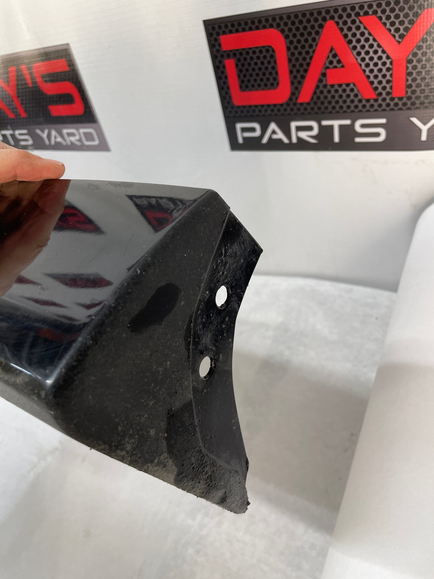 2009 Pontiac G8 GT RH Passenger Rocker Molding Side Skirt Panel Trim Black OEM