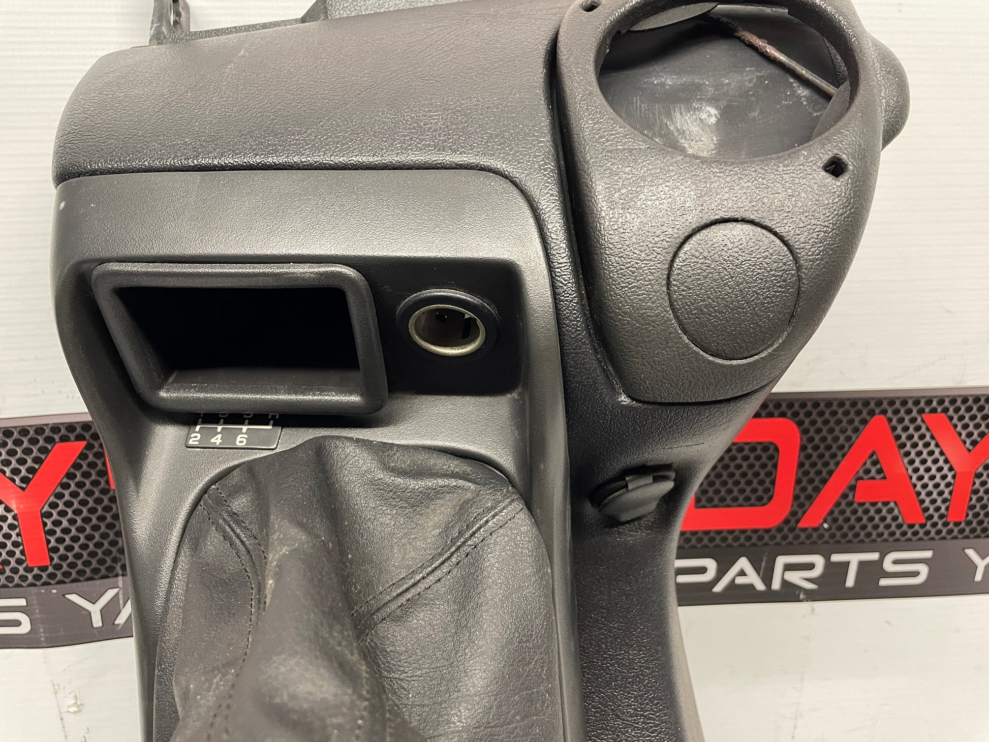 2000 Chevy Camaro Z28 Complete Center Console Arm Rest Assembly Black Ebony OEM - Day's Parts Yard