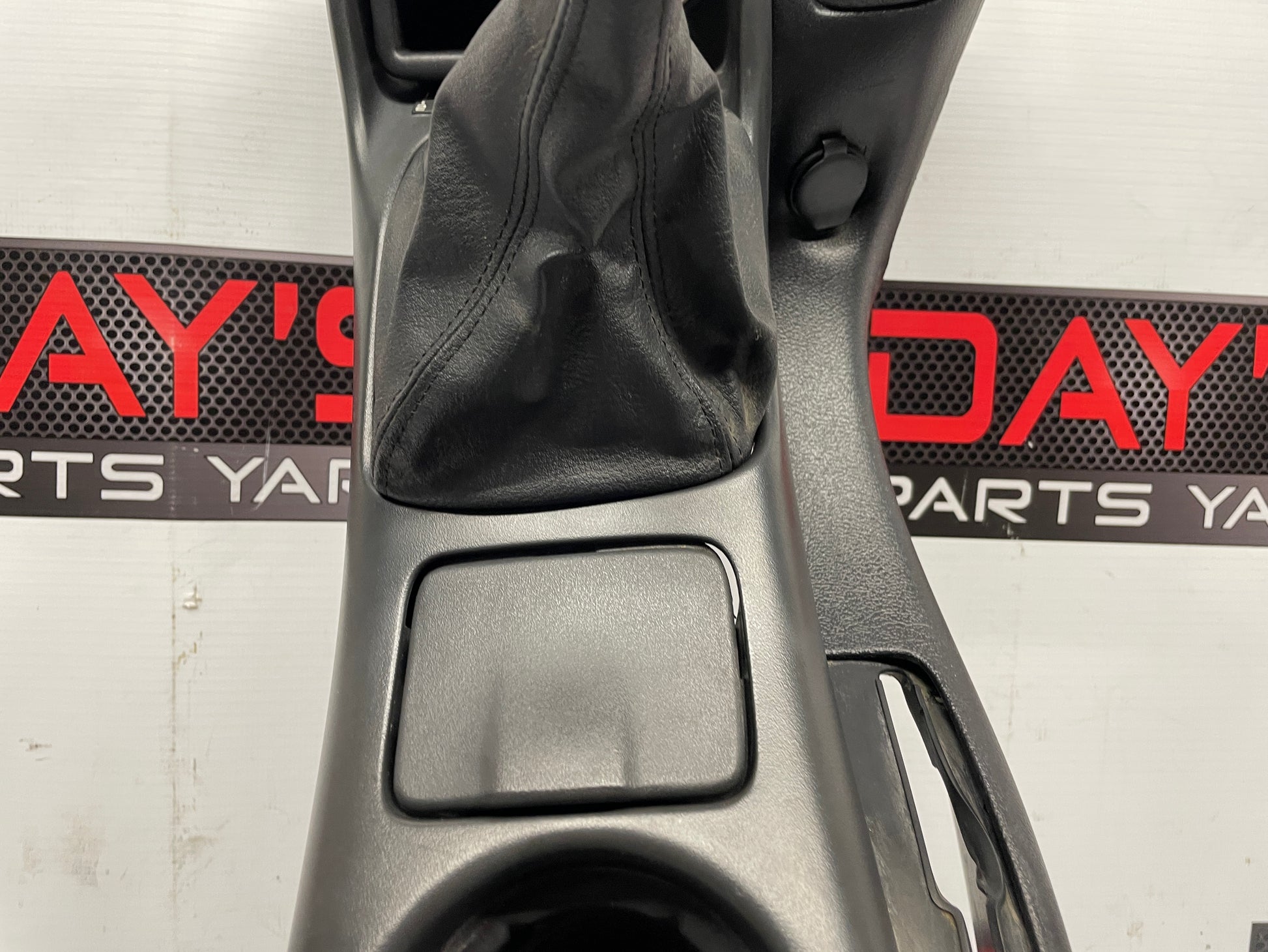 2000 Chevy Camaro Z28 Complete Center Console Arm Rest Assembly Black Ebony OEM - Day's Parts Yard
