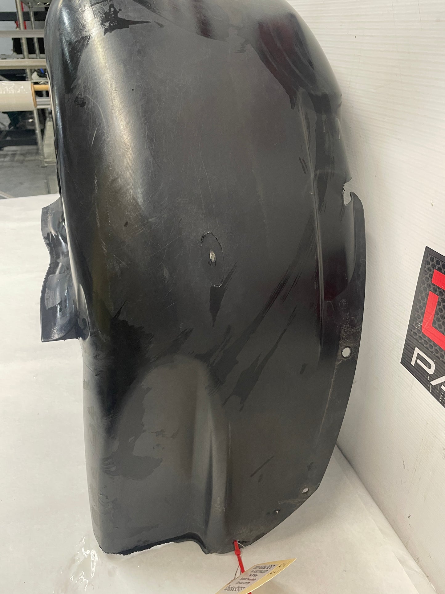 2009 Pontiac G8 GT RH Passenger Rear Fender Wheelhouse Well Liner OEM