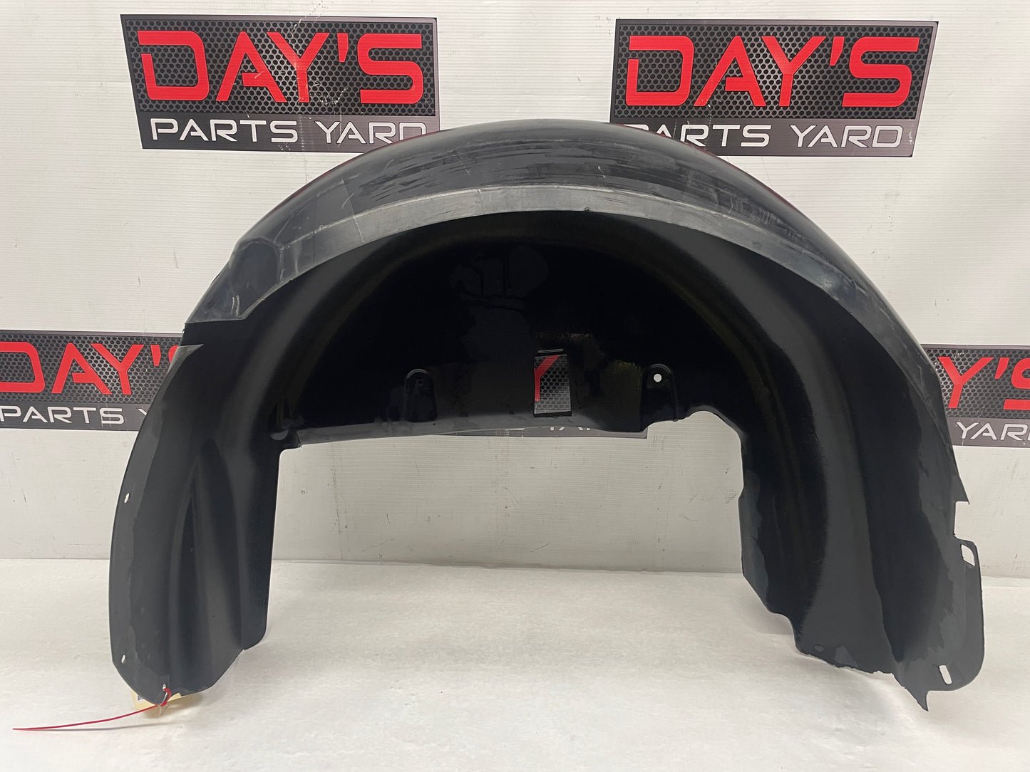 2009 Pontiac G8 GT RH Passenger Rear Fender Wheelhouse Well Liner OEM