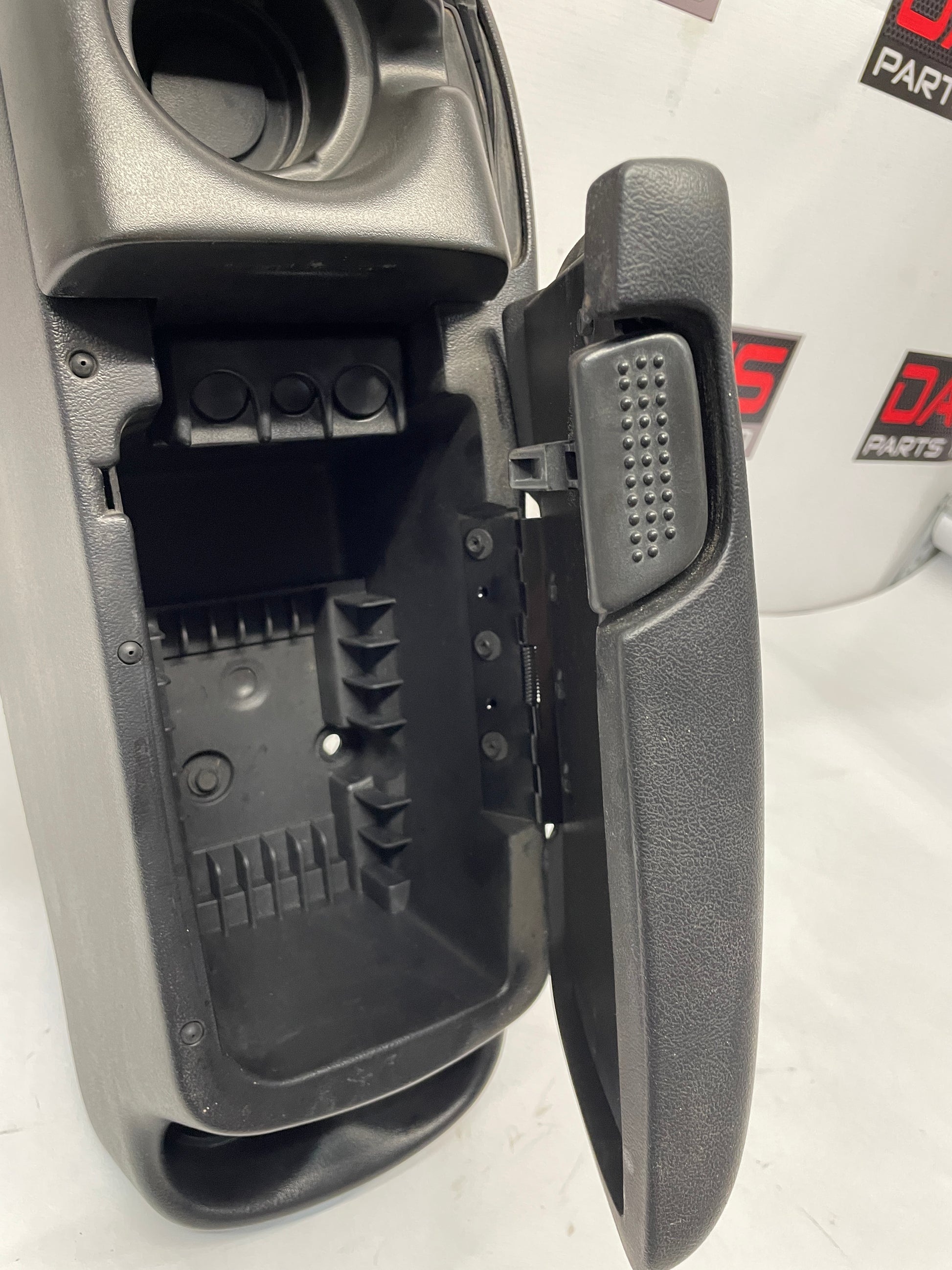 2000 Chevy Camaro Z28 Complete Center Console Arm Rest Assembly Black Ebony OEM - Day's Parts Yard
