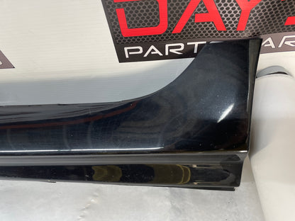 2009 Pontiac G8 GT LH Driver Rocker Molding Side Skirt Panel Black OEM