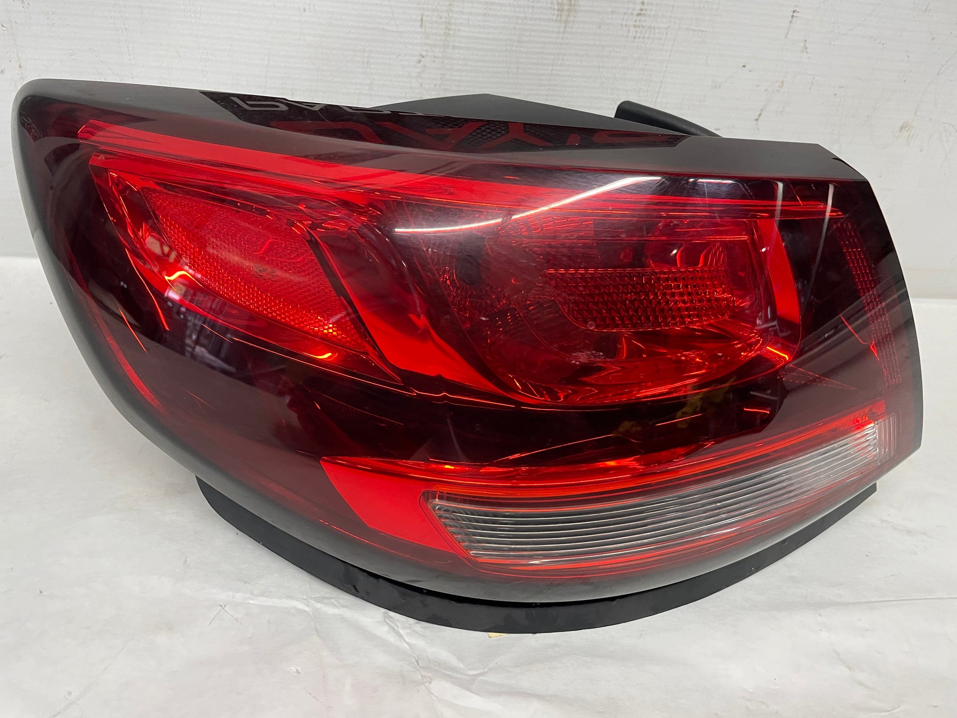 2014 Chevy SS Sedan LH Driver Outer Taillight Tail Light Lamp OEM - Day's Parts Yard