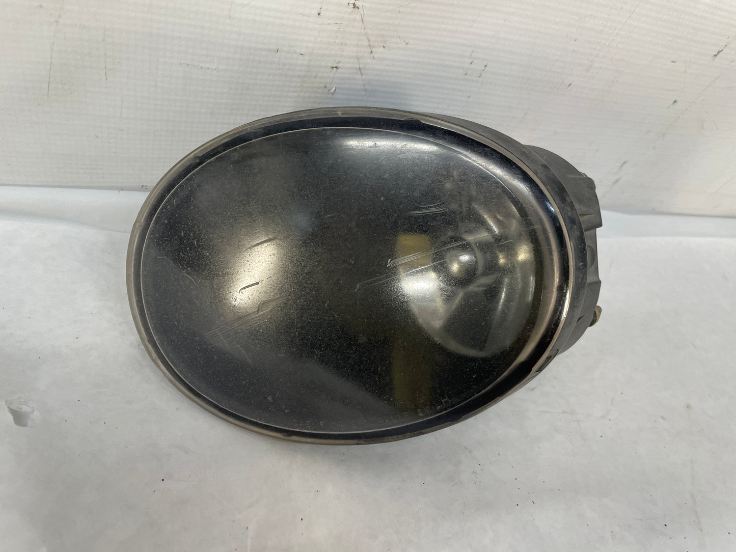 2004 Pontiac GTO LH Driver Fog Light Lamp OEM - Day's Parts Yard