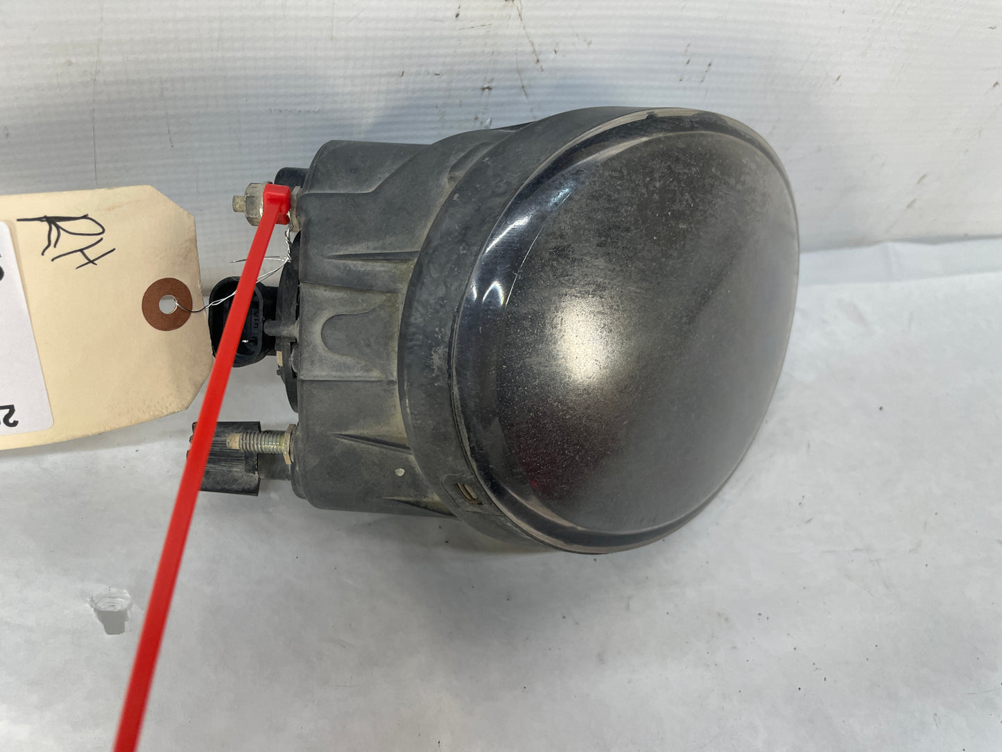 2004 Pontiac GTO RH Passenger Fog Light Lamp OEM - Day's Parts Yard
