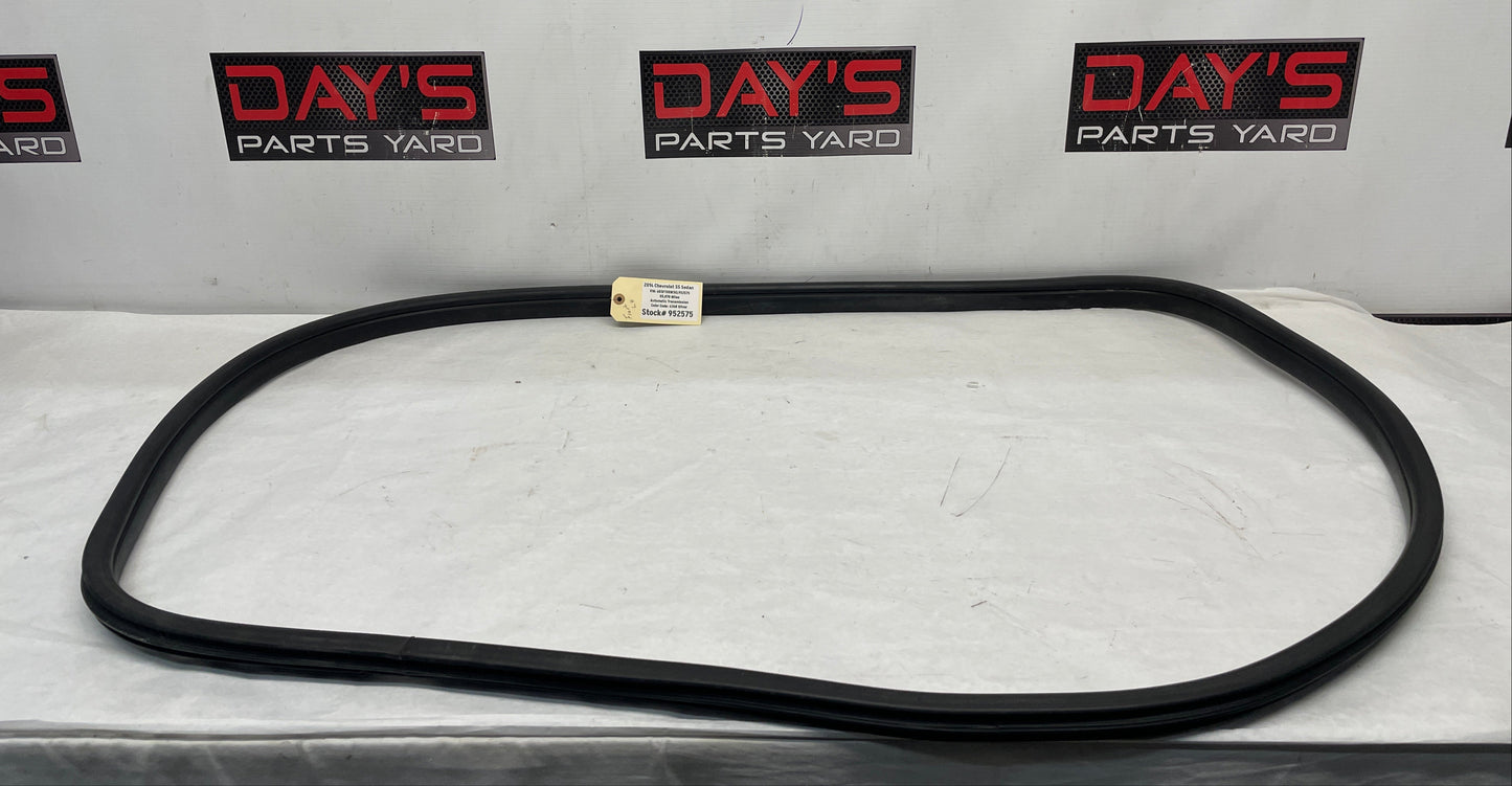 2014 Chevy SS Sedan LH Driver Front Door Weather Strip Rubber Seal OEM