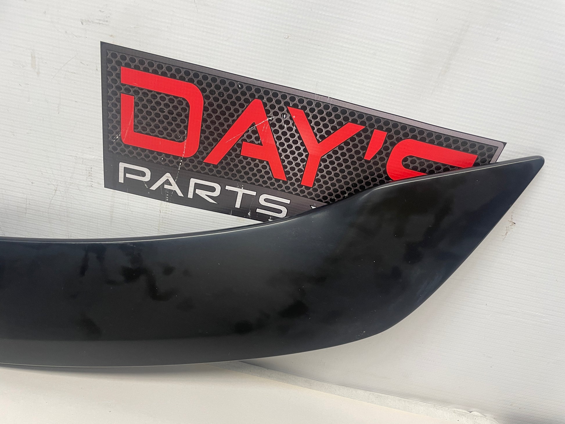 2014 Chevy Camaro SS 1LE Trunk Deck Lid Spoiler Wing OEM - Day's Parts Yard