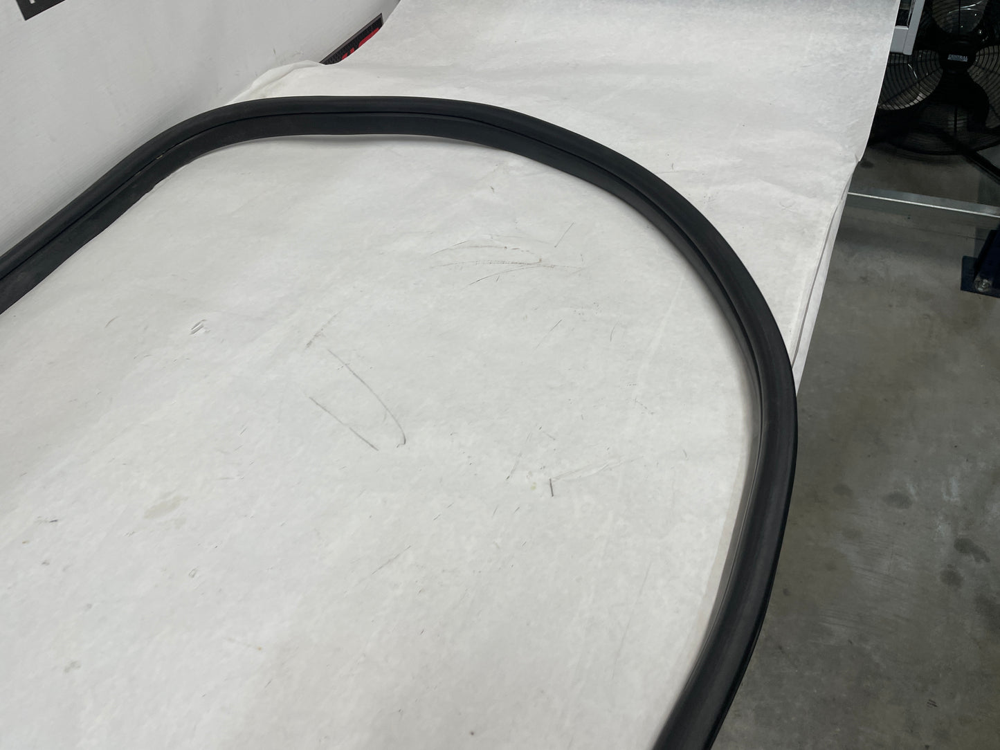 2014 Chevy SS Sedan LH Driver Front Door Weather Strip Rubber Seal OEM