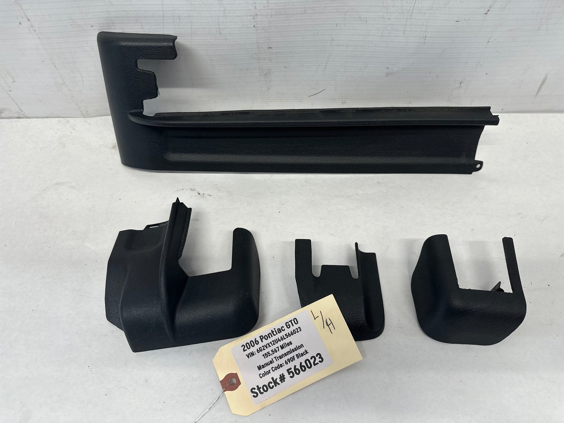 2006 Pontiac GTO Complete LH Driver 4pc Seat Rail Frame Trim Set OEM - Day's Parts Yard