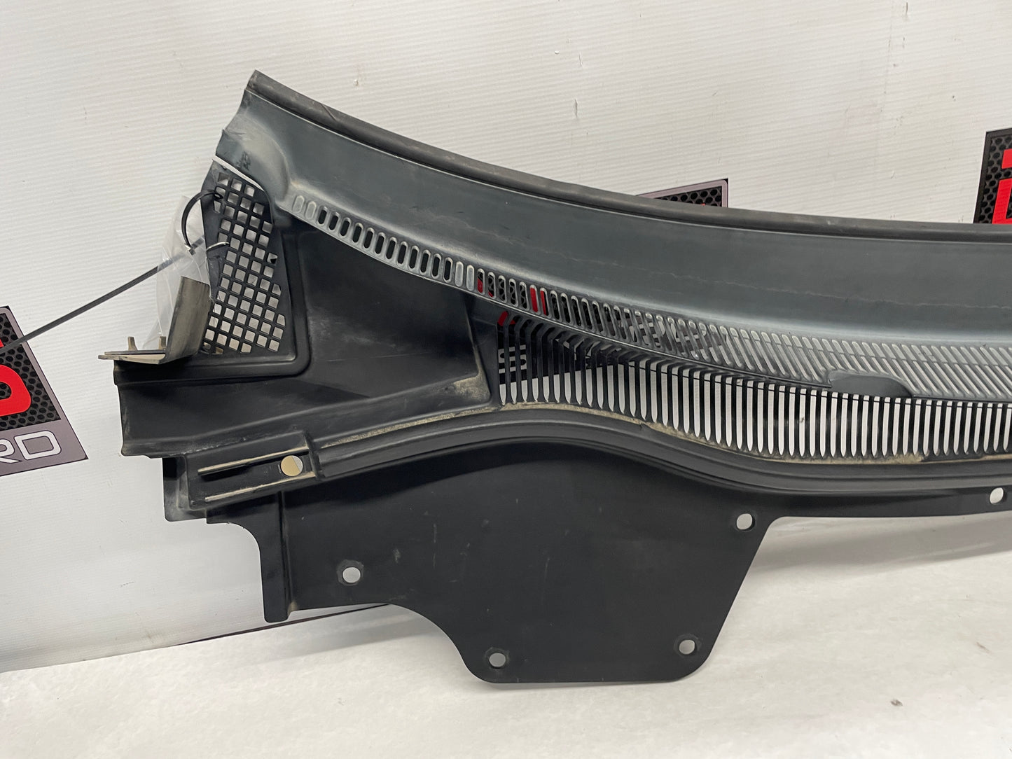 2014 Chevy SS Sedan Windshield Wiper Cowl Grille Panel OEM