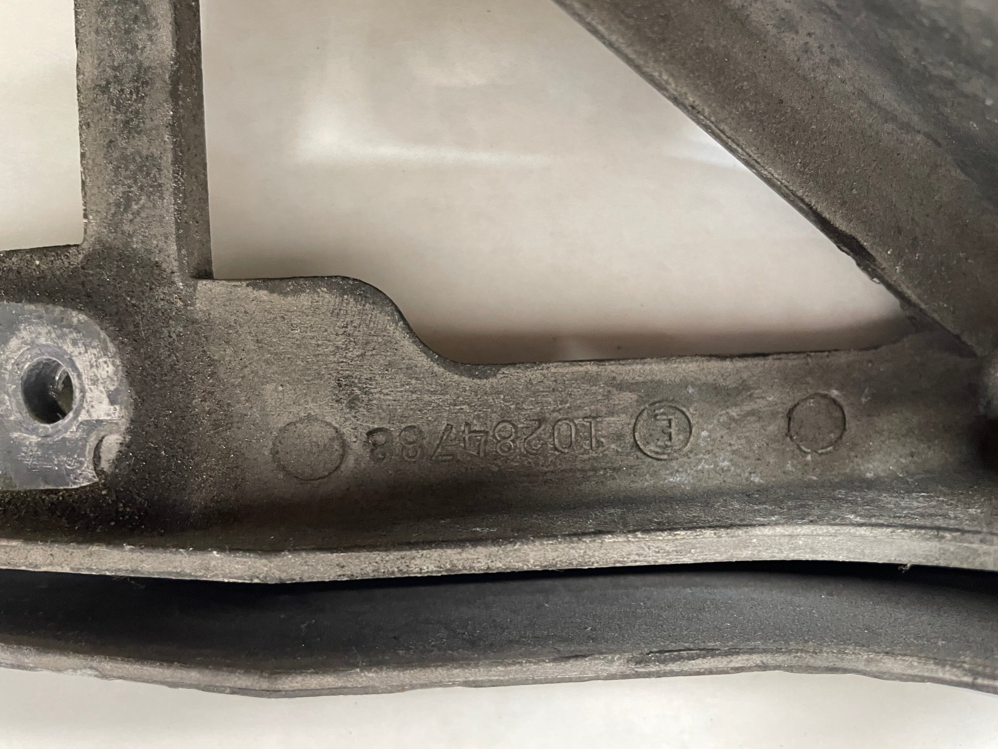 1999 Chevy C5 Corvette ABS Module Bracket OEM - Day's Parts Yard