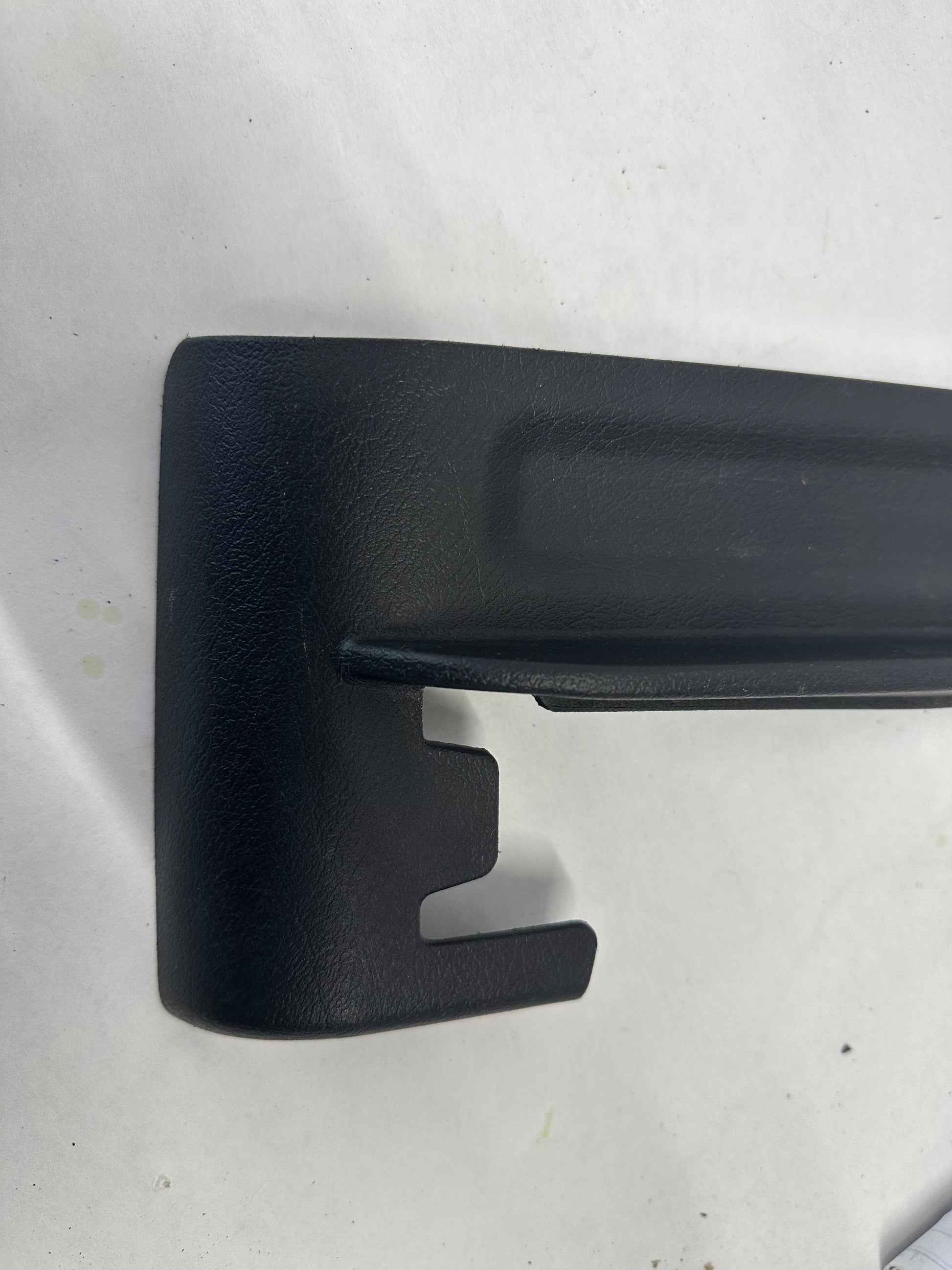 2005 Pontiac GTO RH Passenger Seat Rail Frame Trim Cover Set OEM - Day's Parts Yard