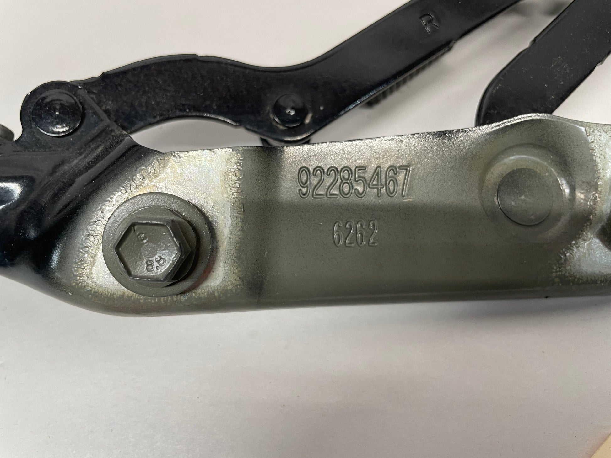 2017 Chevy SS Sedan RH & LH Trunk Hinges OEM - Day's Parts Yard