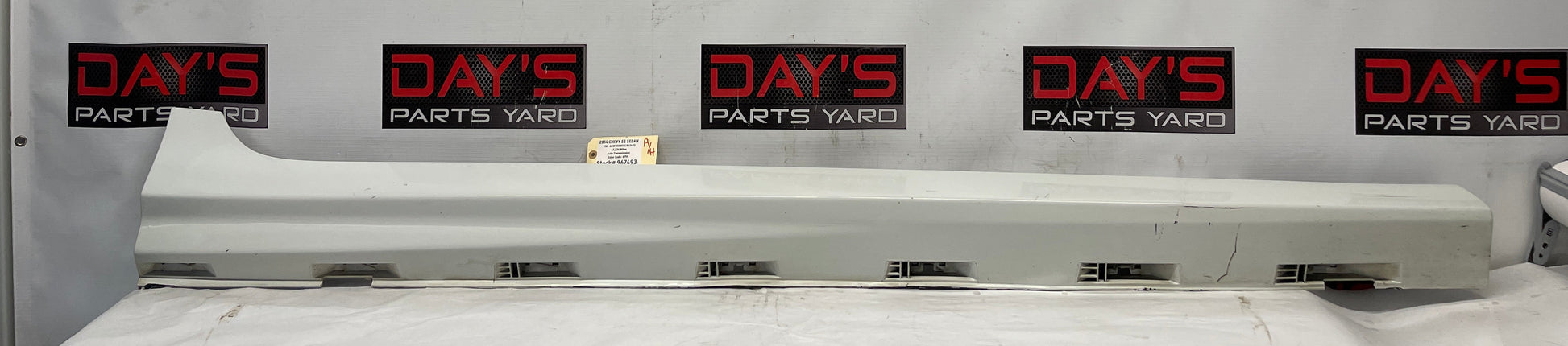 2014 Chevy SS Sedan RH Passenger Rocker Molding Side Skirt Trim Panel OEM - Day's Parts Yard