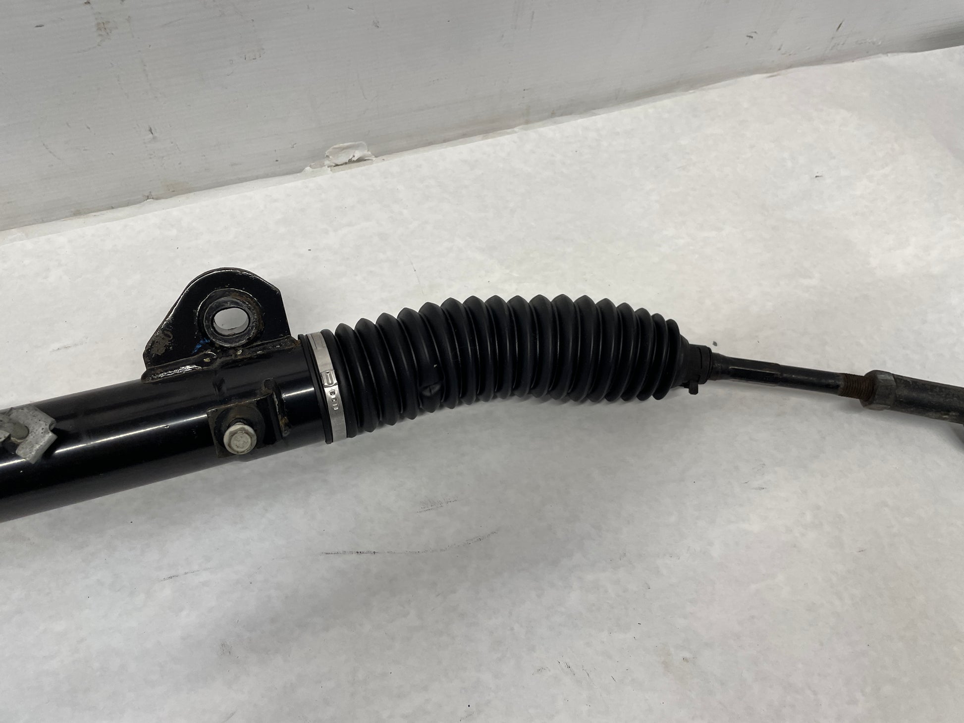 2013 Cadillac CTS-V Coupe Steering Rack and Pinion OEM - Day's Parts Yard