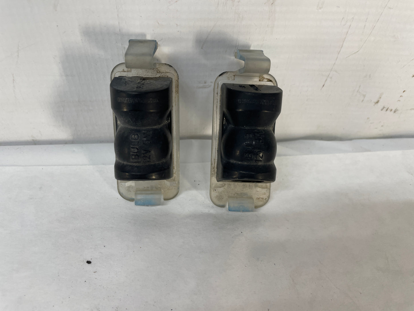 2004 Pontiac GTO License Plate Tag Light Set OEM - Day's Parts Yard