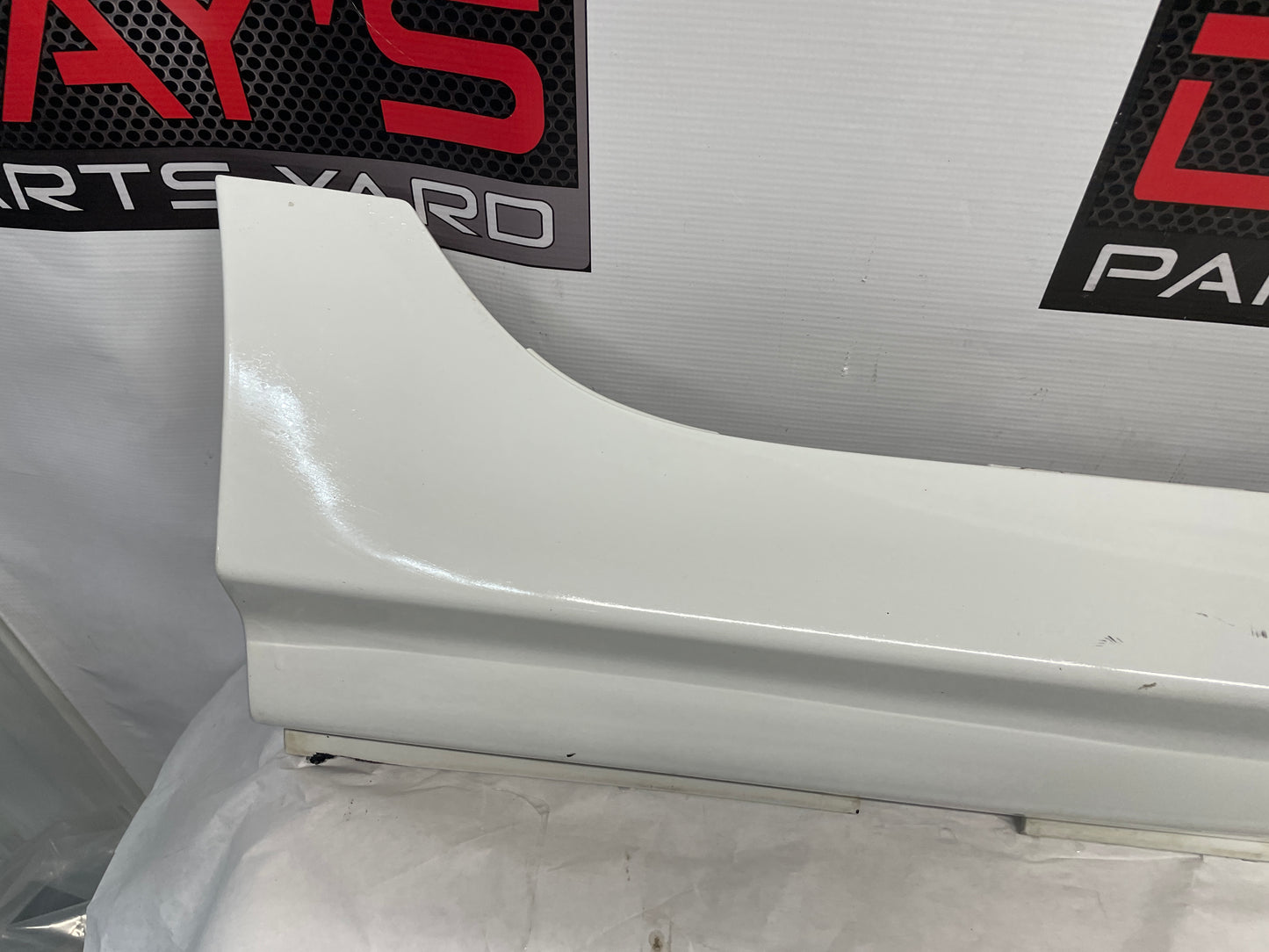 2014 Chevy SS Sedan RH Passenger Rocker Molding Side Skirt Trim Panel OEM - Day's Parts Yard