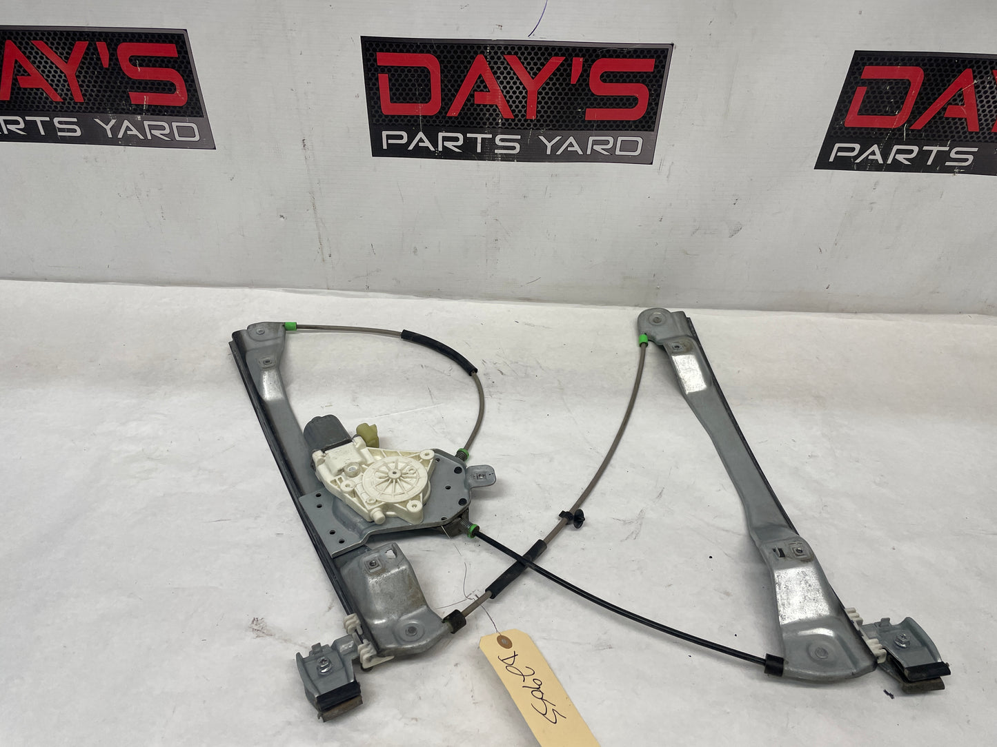 2013 Chevy Caprice PPV LH Driver Front Window Regulator Motor OEM