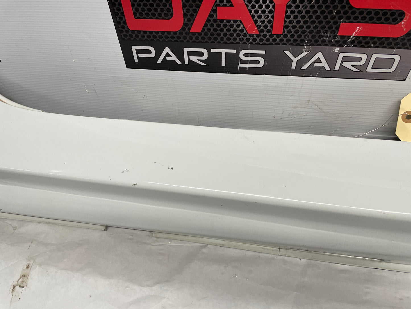 2014 Chevy SS Sedan RH Passenger Rocker Molding Side Skirt Trim Panel OEM - Day's Parts Yard