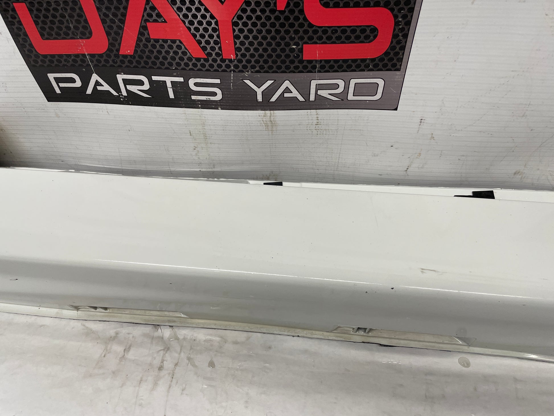 2014 Chevy SS Sedan RH Passenger Rocker Molding Side Skirt Trim Panel OEM - Day's Parts Yard