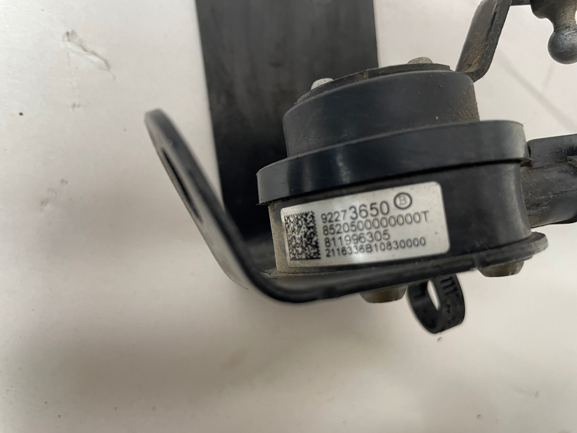 2017 Chevy SS Sedan RH & LH Rear Ride Height Suspension Sensor Set OEM - Day's Parts Yard