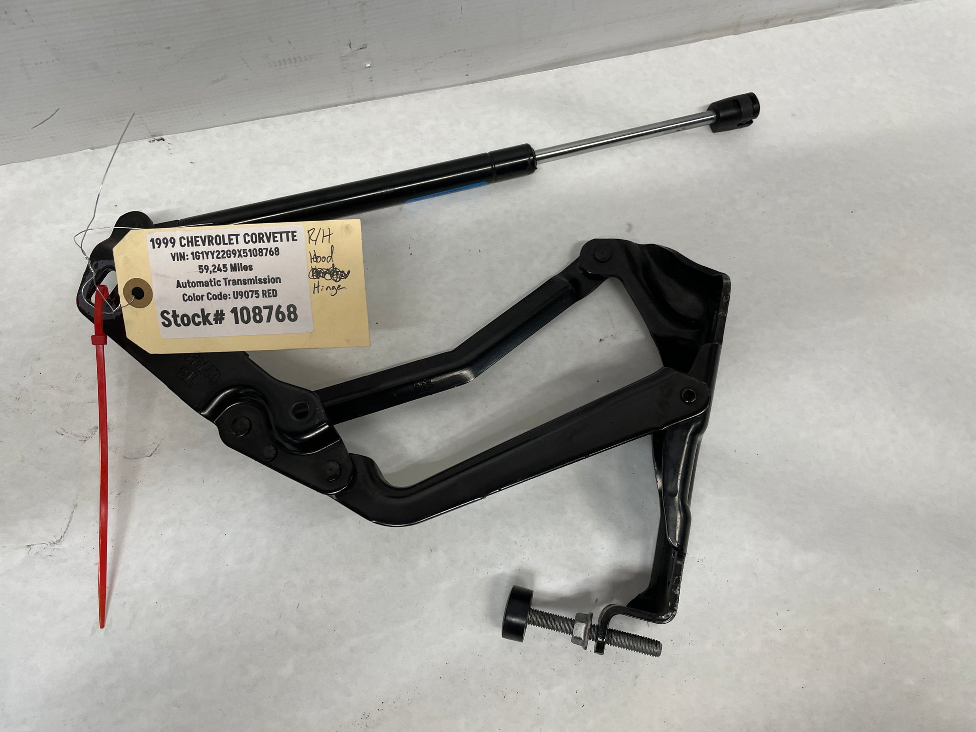 1999 Chevy C5 Corvette RH & LH Hood Hinges w/ Hood Struts OEM - Day's Parts Yard