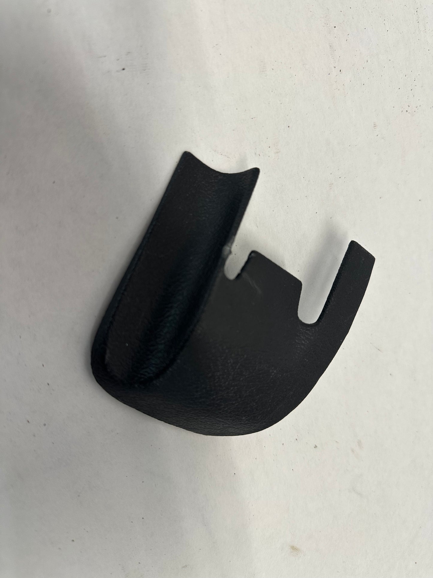 2005 Pontiac GTO RH Passenger Seat Rail Frame Trim Cover Set OEM - Day's Parts Yard