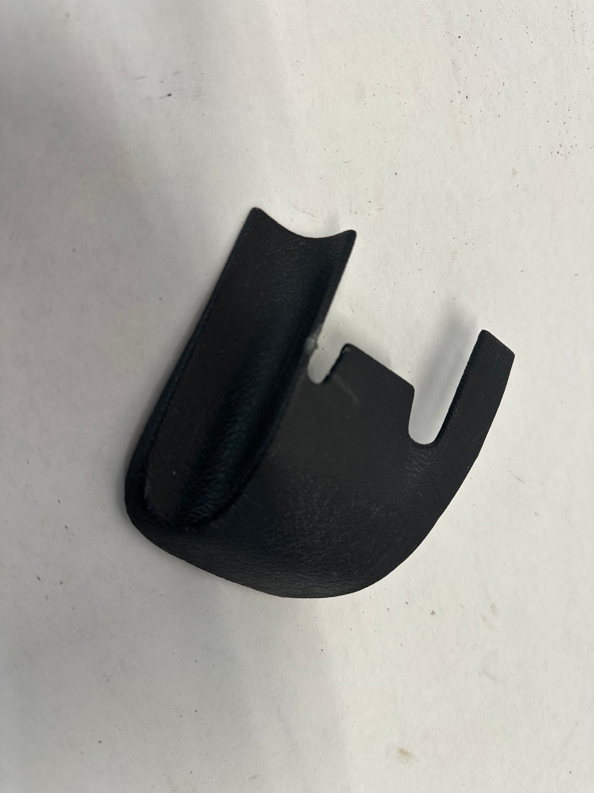 2005 Pontiac GTO RH Passenger Seat Rail Frame Trim Cover Set OEM - Day's Parts Yard