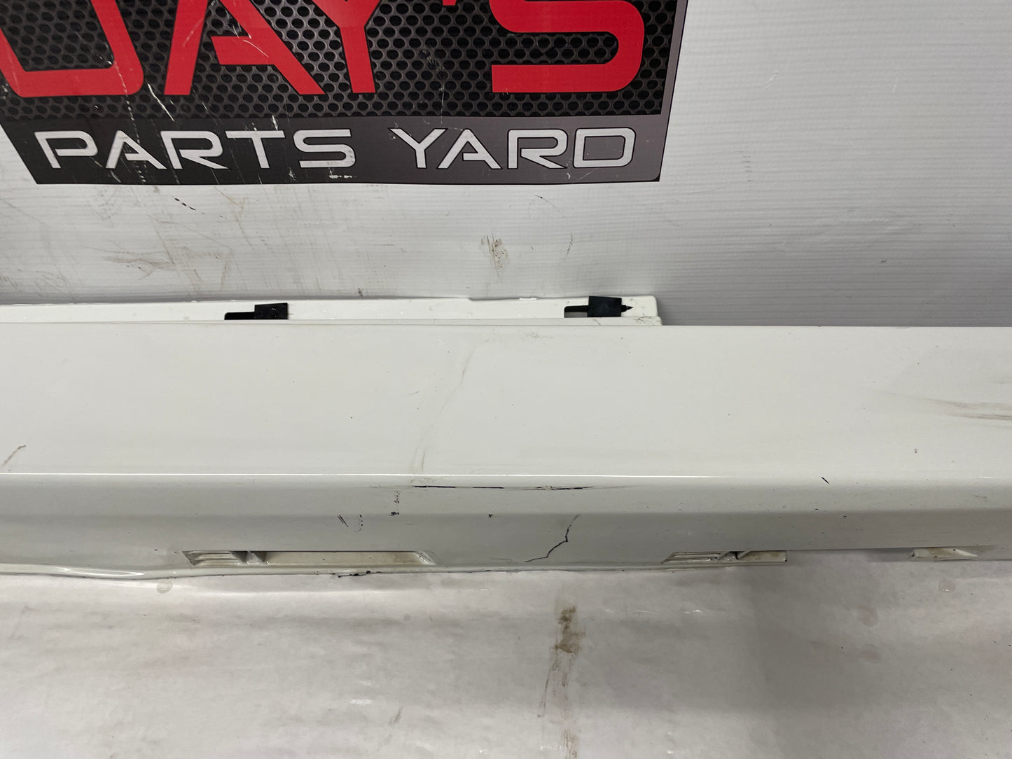 2014 Chevy SS Sedan RH Passenger Rocker Molding Side Skirt Trim Panel OEM - Day's Parts Yard