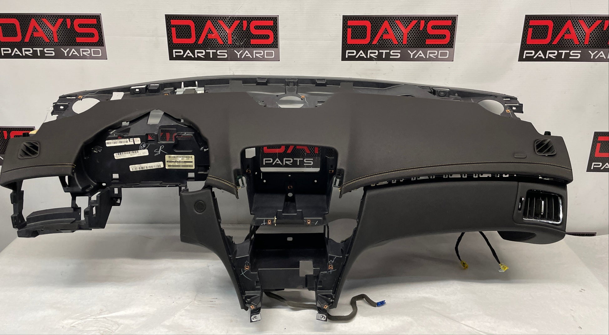 2013 Cadillac CTS-V Coupe Dash Pad OEM - Day's Parts Yard