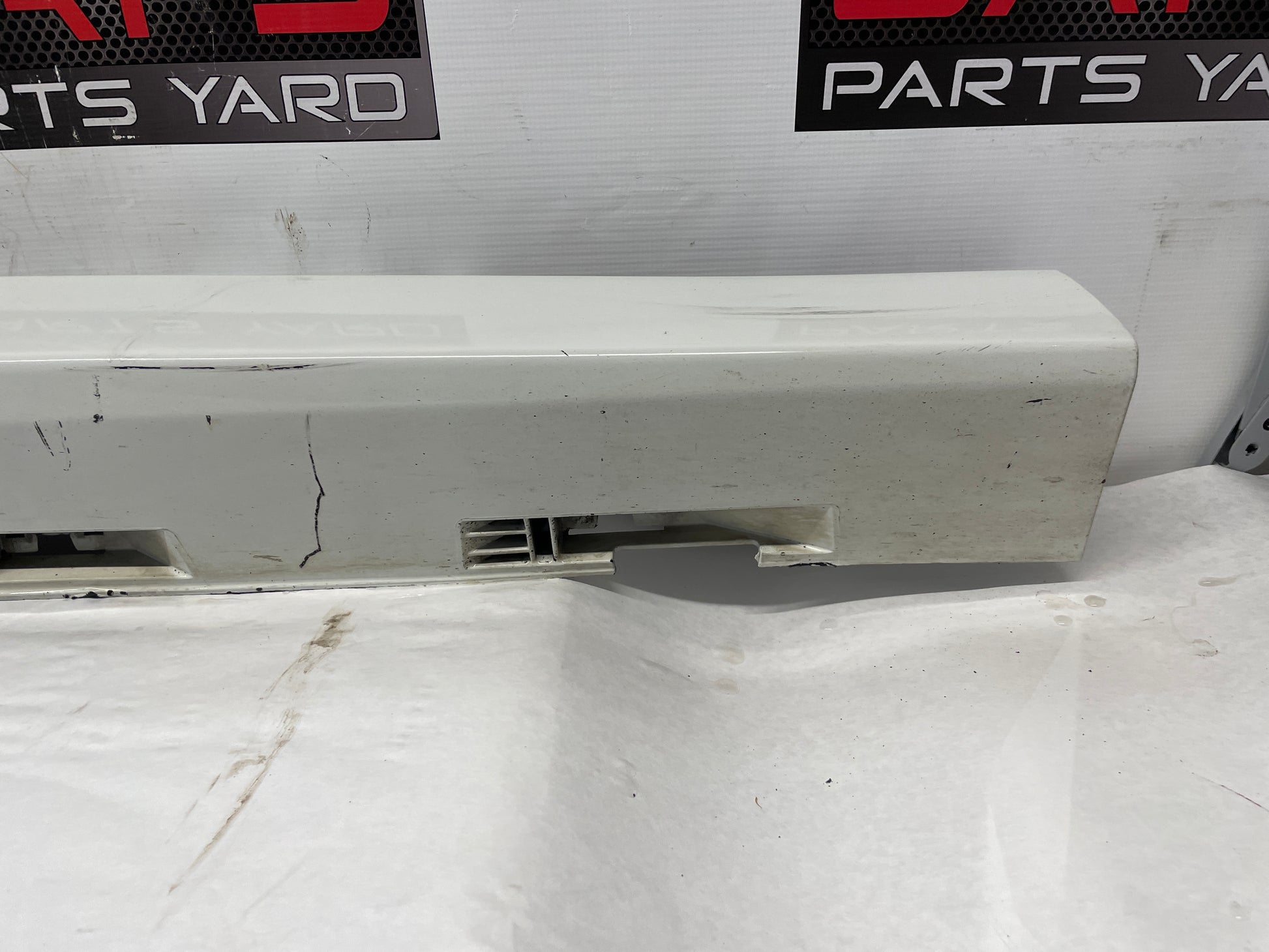 2014 Chevy SS Sedan RH Passenger Rocker Molding Side Skirt Trim Panel OEM - Day's Parts Yard