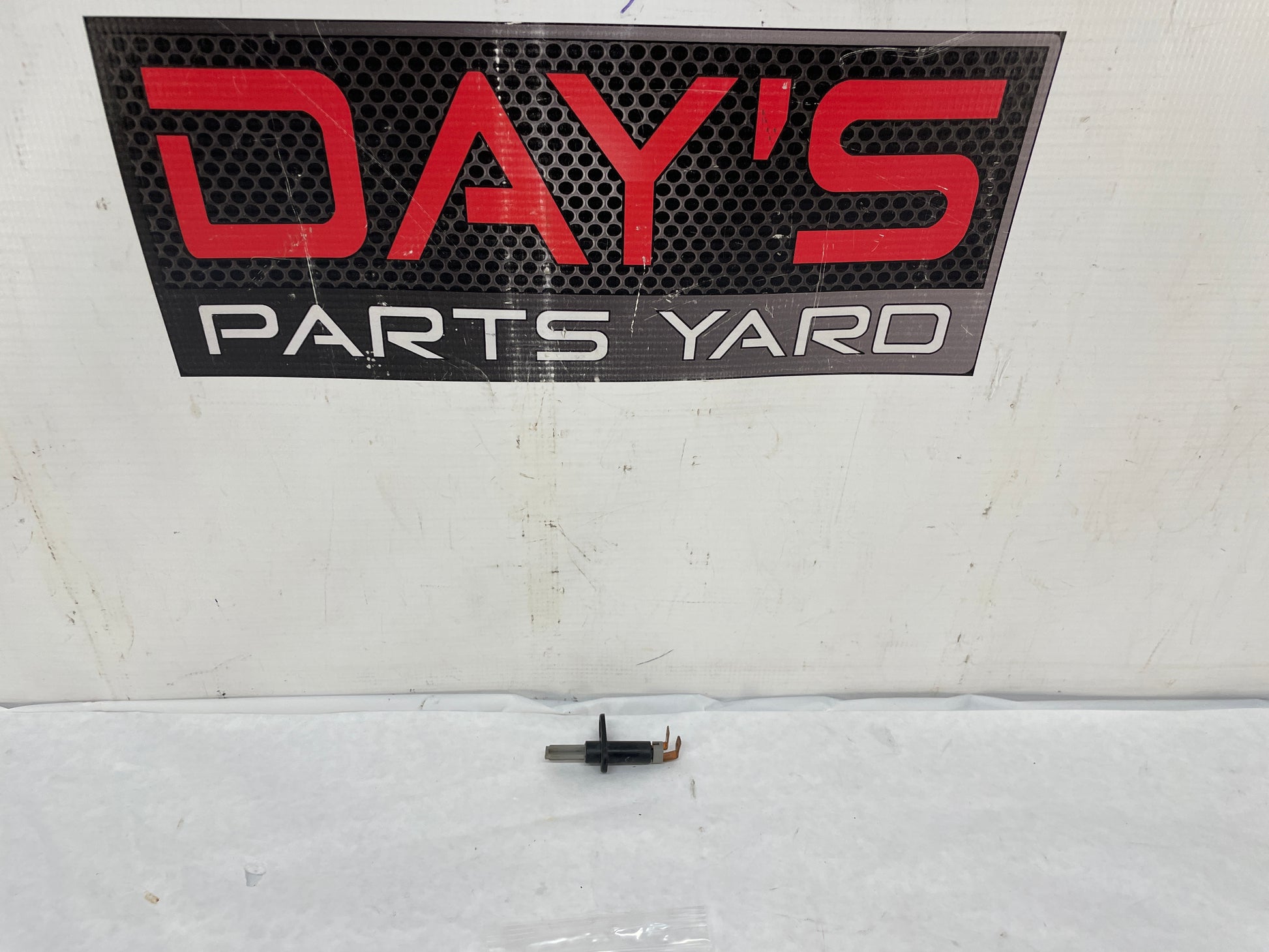 2004 Pontiac GTO Trunk Deck Lid Lamp Sensor Switch OEM - Day's Parts Yard