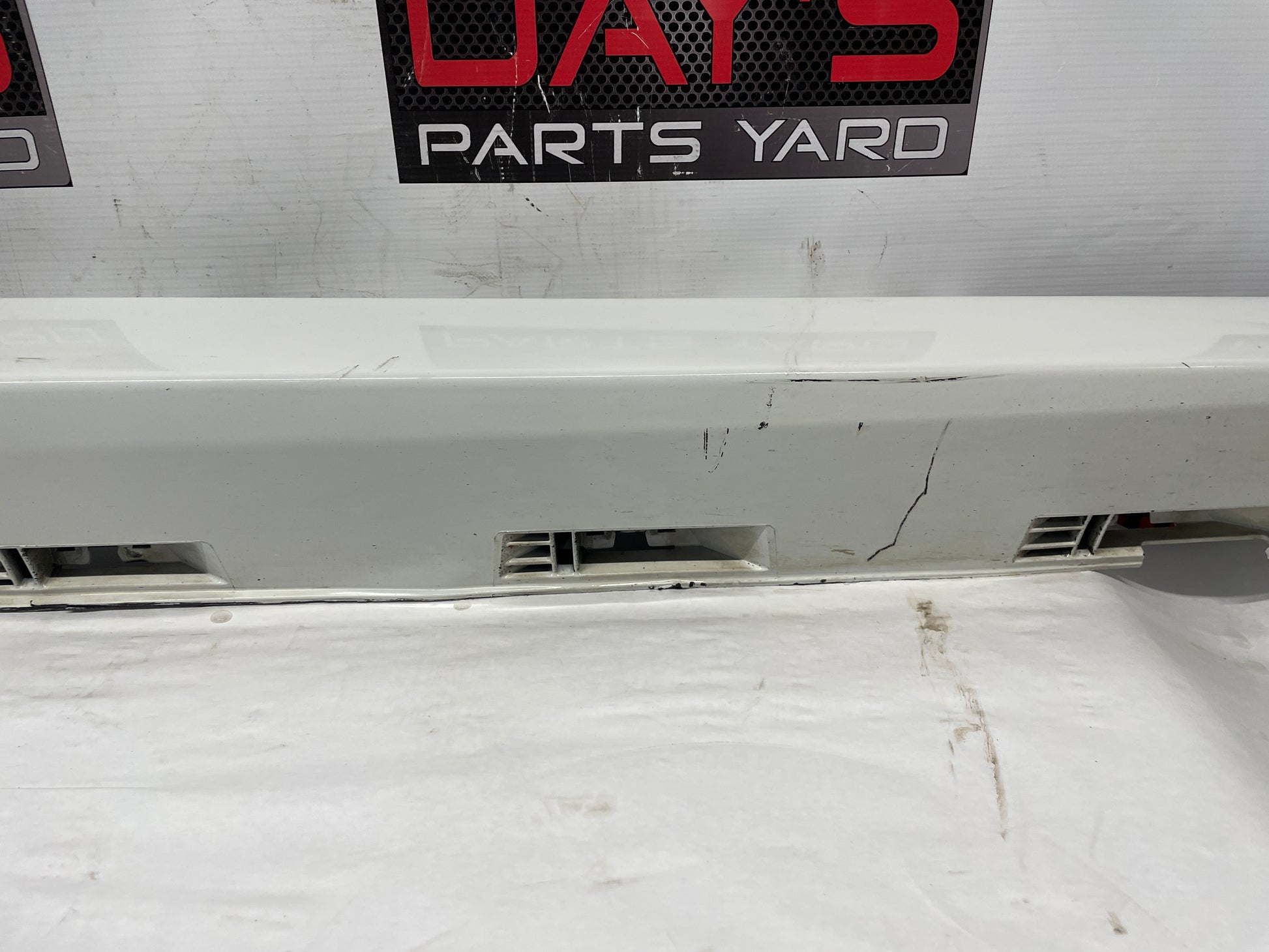 2014 Chevy SS Sedan RH Passenger Rocker Molding Side Skirt Trim Panel OEM - Day's Parts Yard