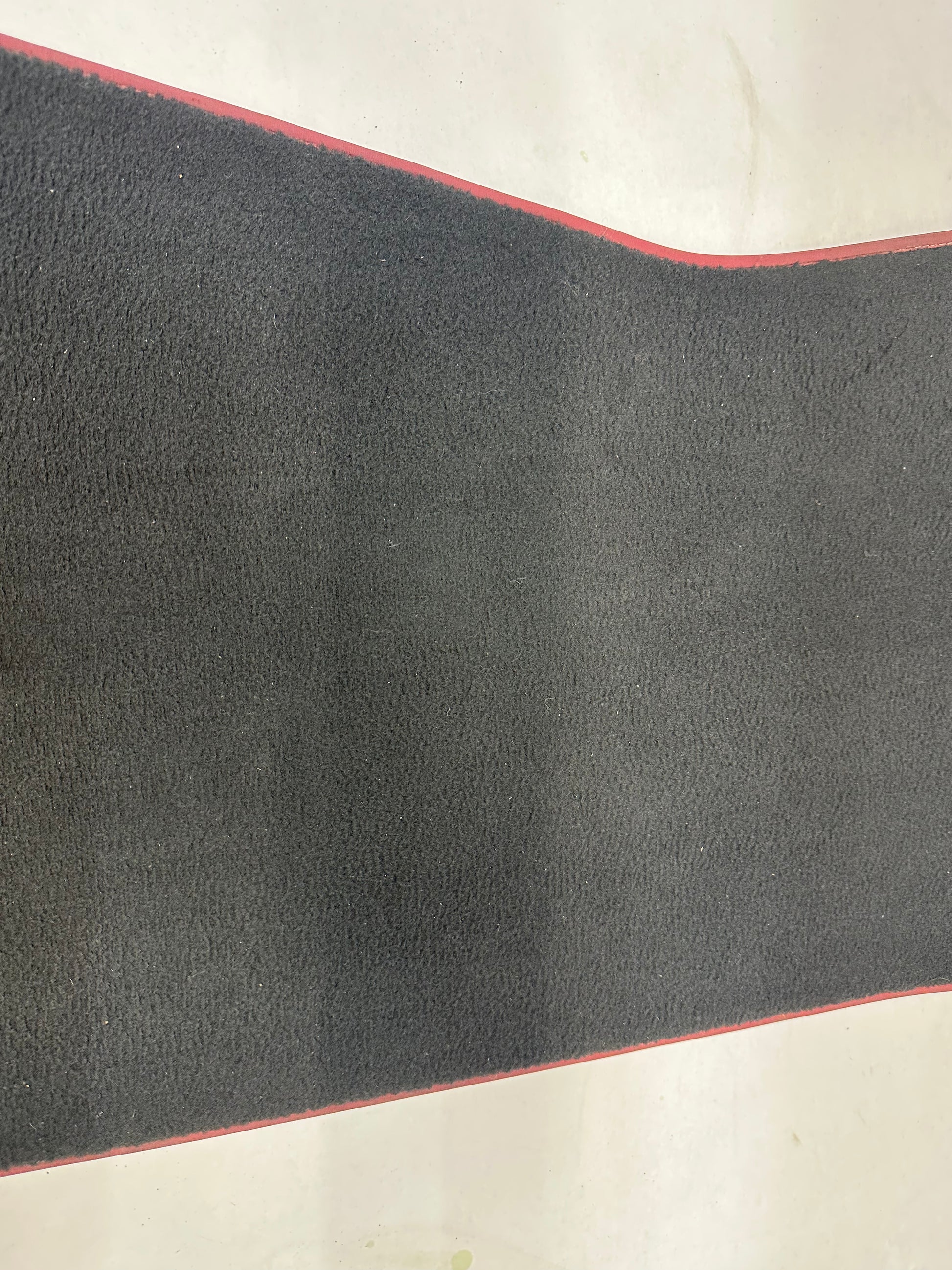 2006 Pontiac GTO RH Passenger Front Mat Red Trim  OEM - Day's Parts Yard