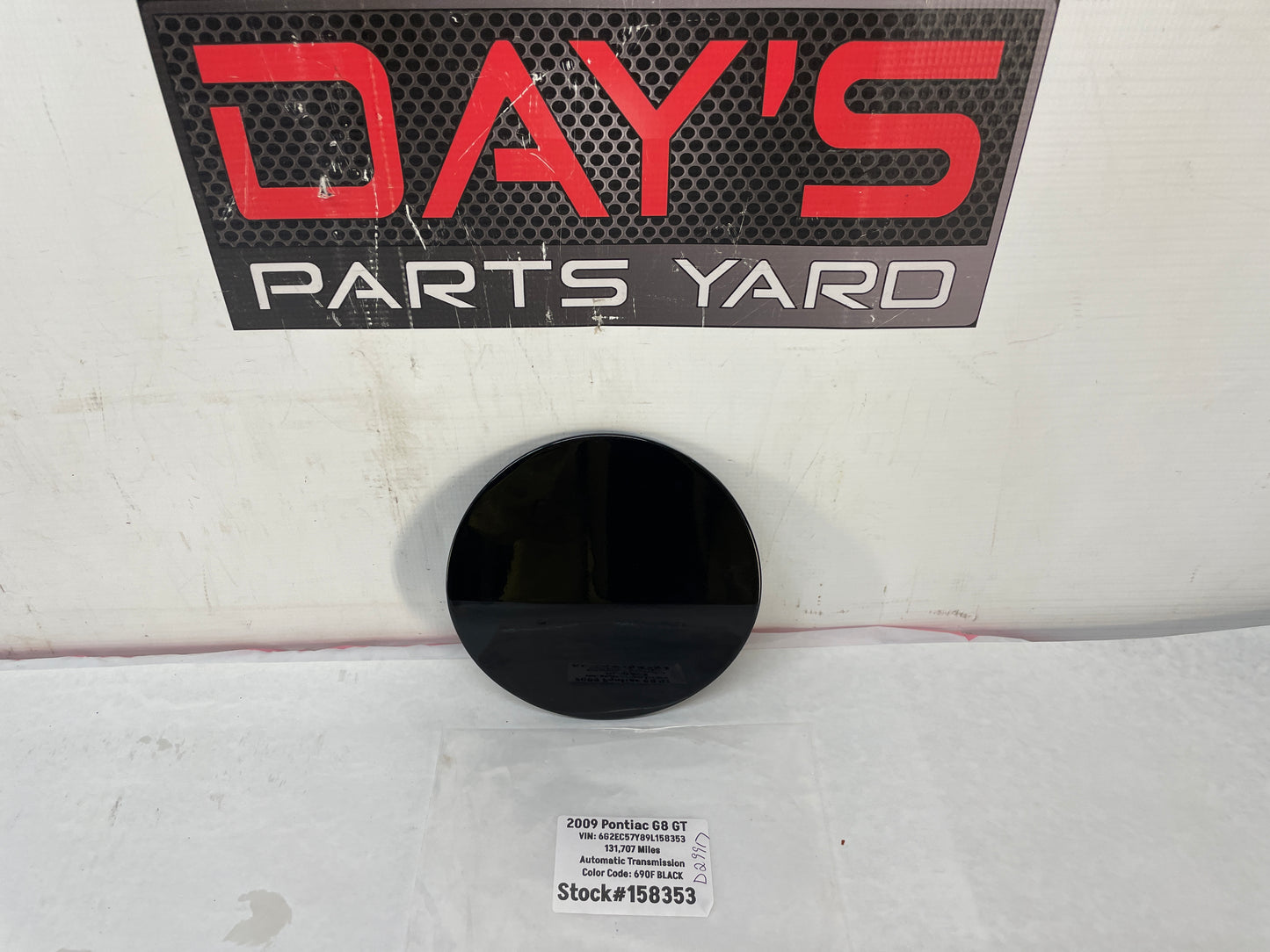 2009 Pontiac G8 GT Fuel Gas Cover Lid Door OEM