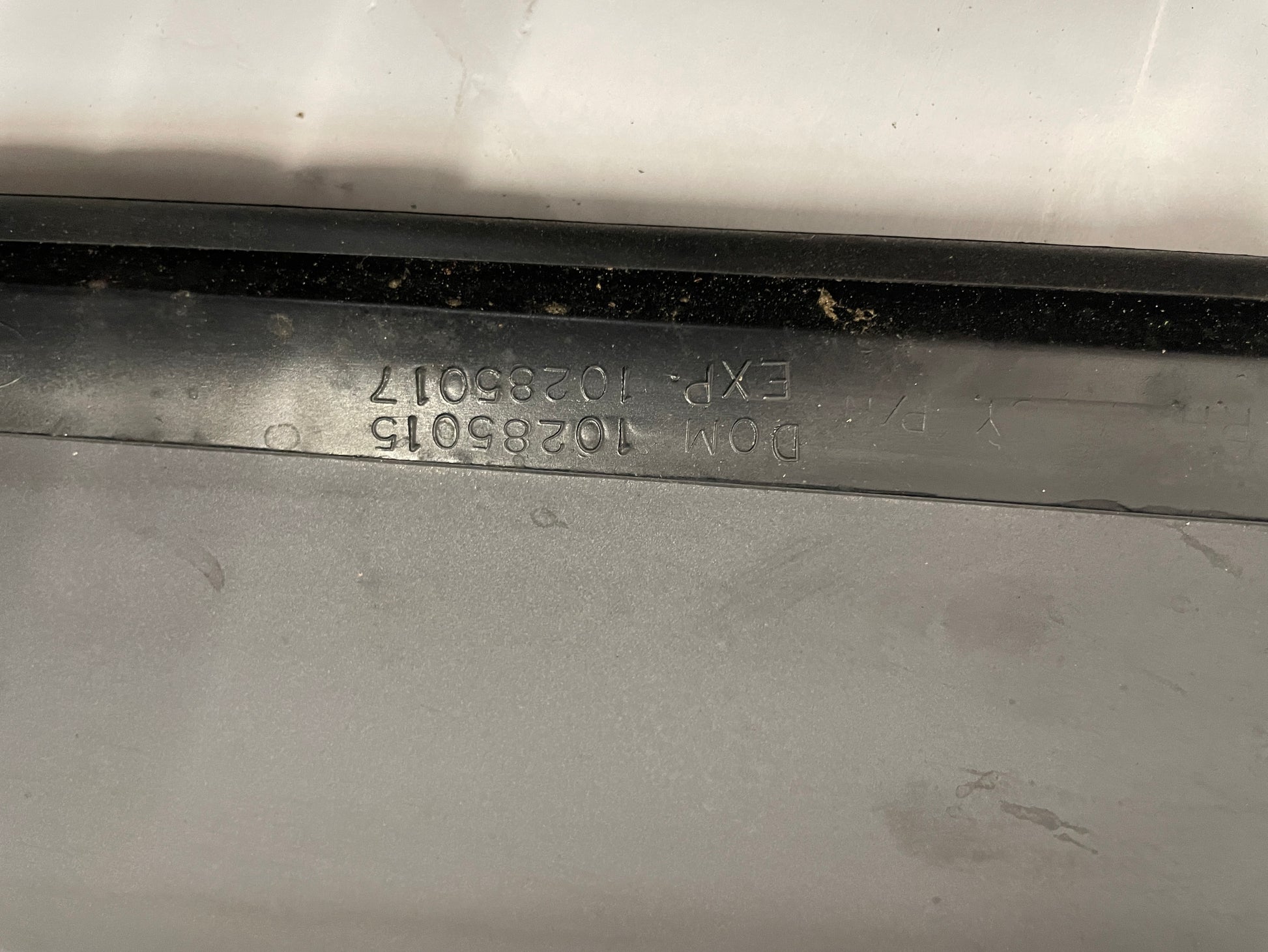 2000 Chevy Camaro Z28 RH Passenger T-Top Glass Window Roof Assembly OEM - Day's Parts Yard