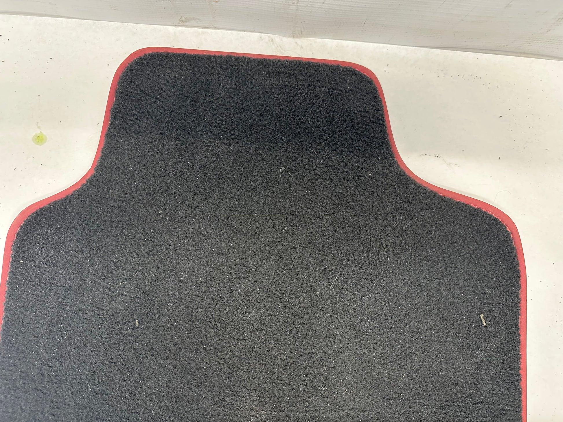 2006 Pontiac GTO RH & LH Rear Mats Red Trim OEM - Day's Parts Yard
