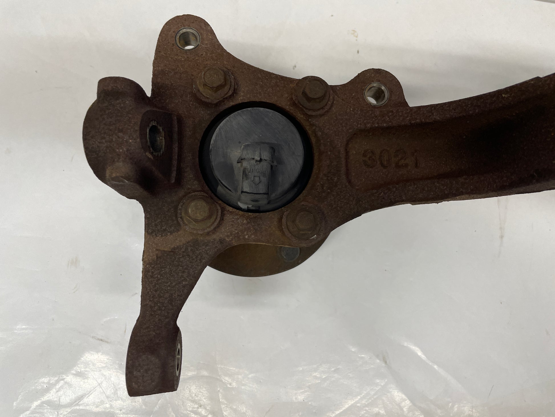 2000 Chevy Camaro Z28 LH Driver Front Suspension Spindle Knuckle Hub OEM - Day's Parts Yard