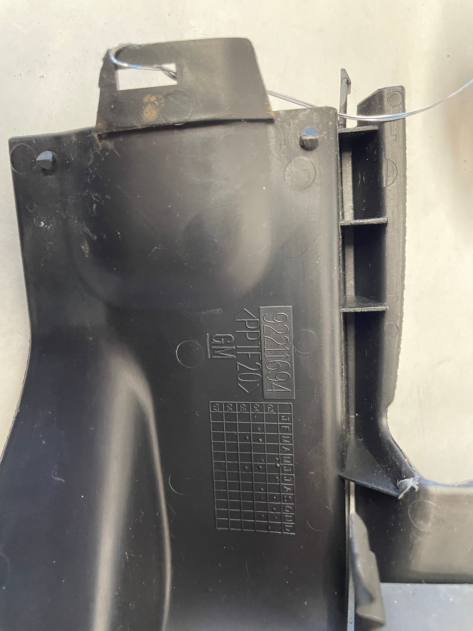 2006 Pontiac GTO RH Passenger Seat Track Trim Cover OEM - Day's Parts Yard