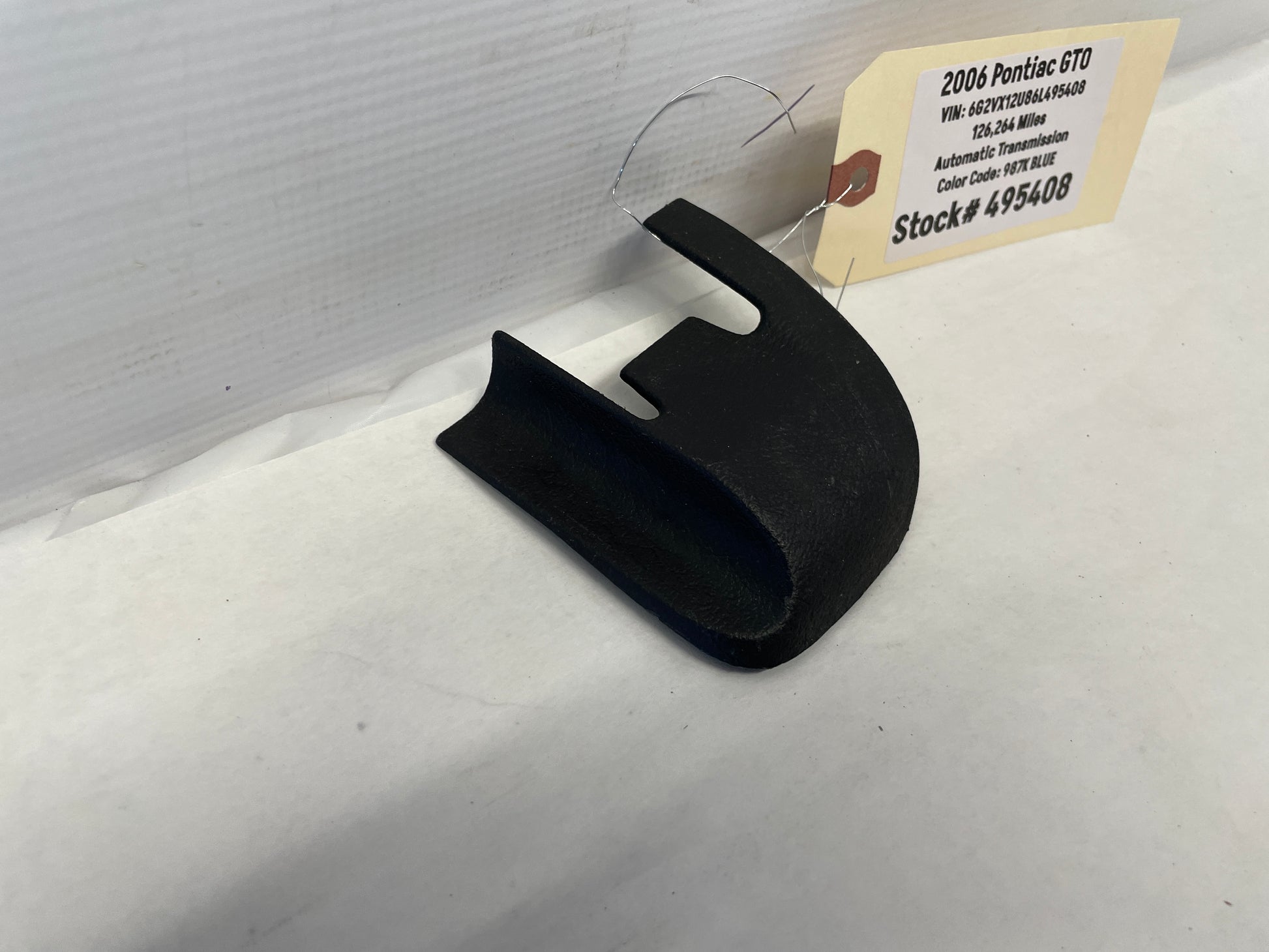 2006 Pontiac GTO RH Passenger Seat Rail Track Bracket Plastic Cover Trim OEM - Day's Parts Yard